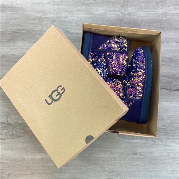 🍃UGG🍃 UGG Classic Mini Stellar Sequin Boots In Black BOOT - Picture 12 of 14